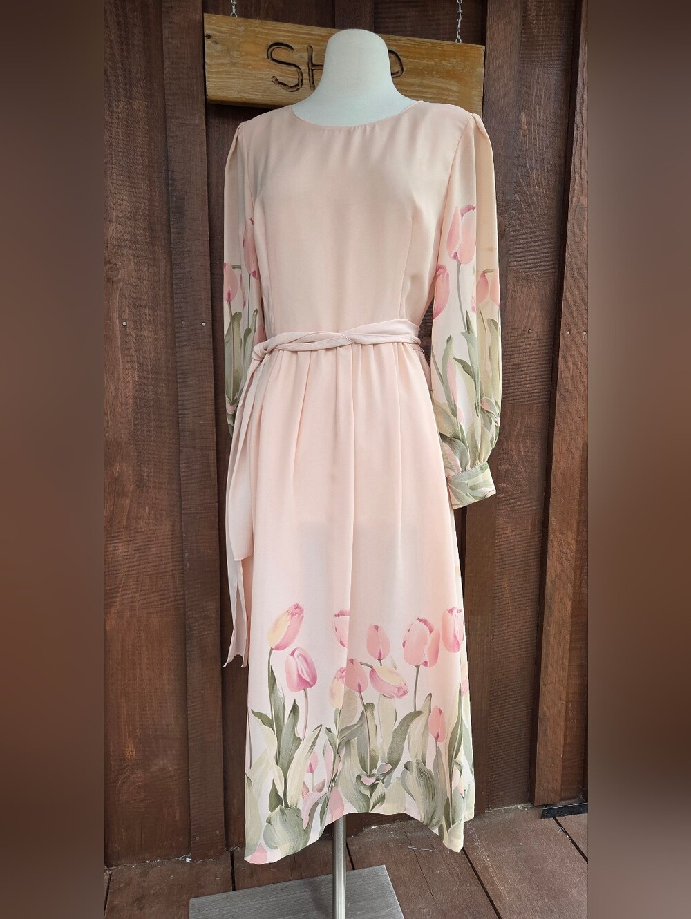 1970s Vintage Tulips Floral Flowy Dress California Design